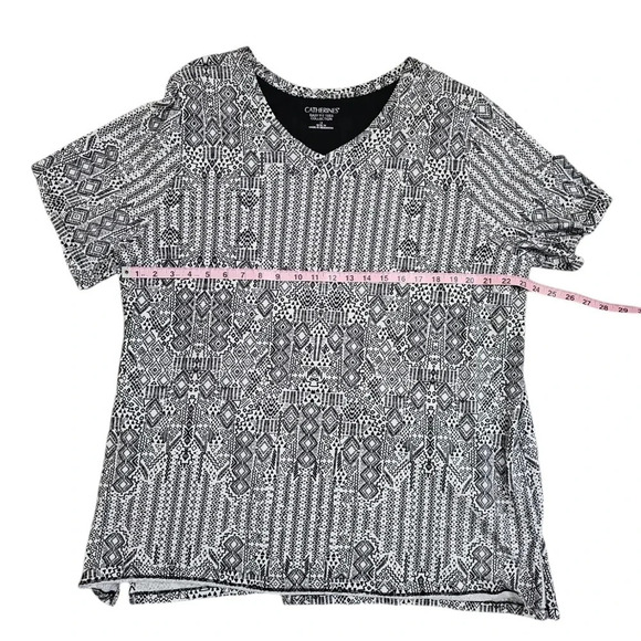 Catherine’s Blouse 1X 18/20W Black White Geometric Print Easy Fit Top Plus - Picture 6 of 7